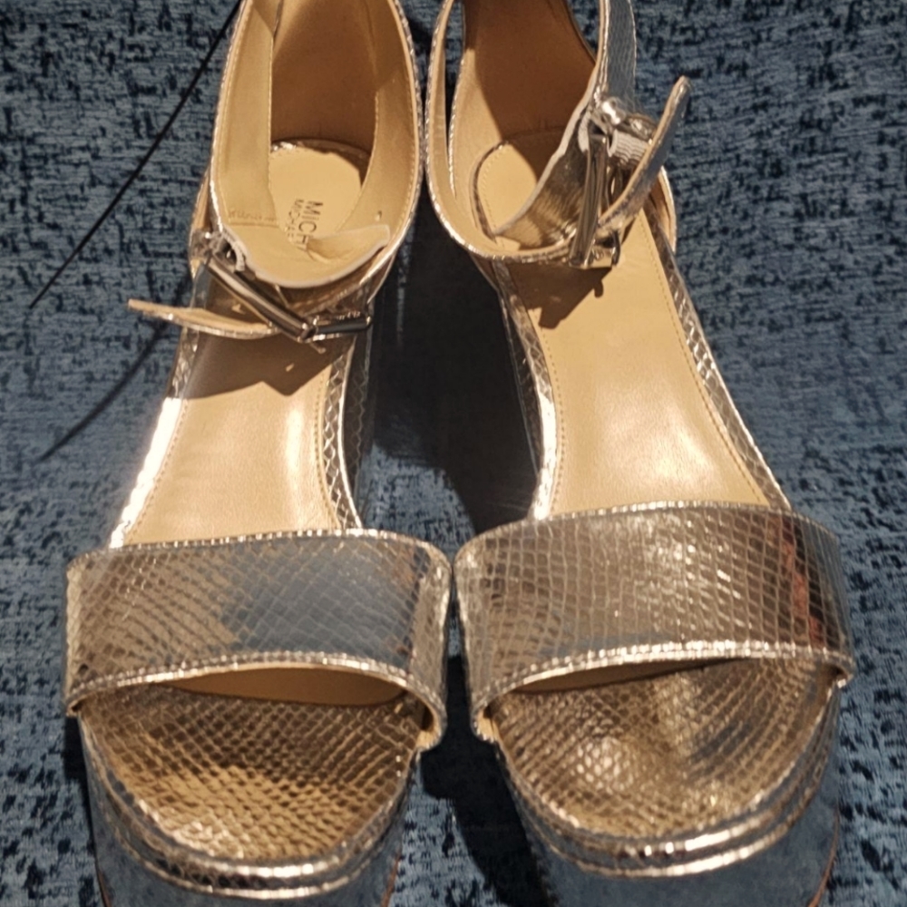 New MK platforms shoes